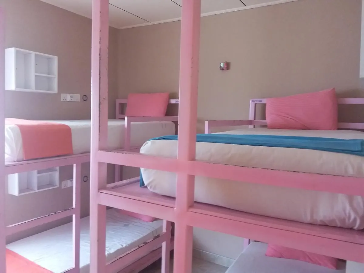 Marine @ 118 Beach Hostel - Negombo