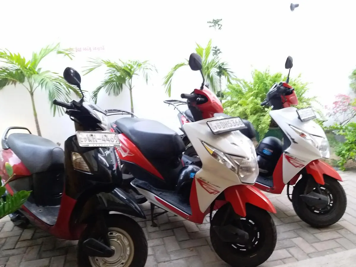 Marine Beach Hostel At Negombo Beach Near Airport