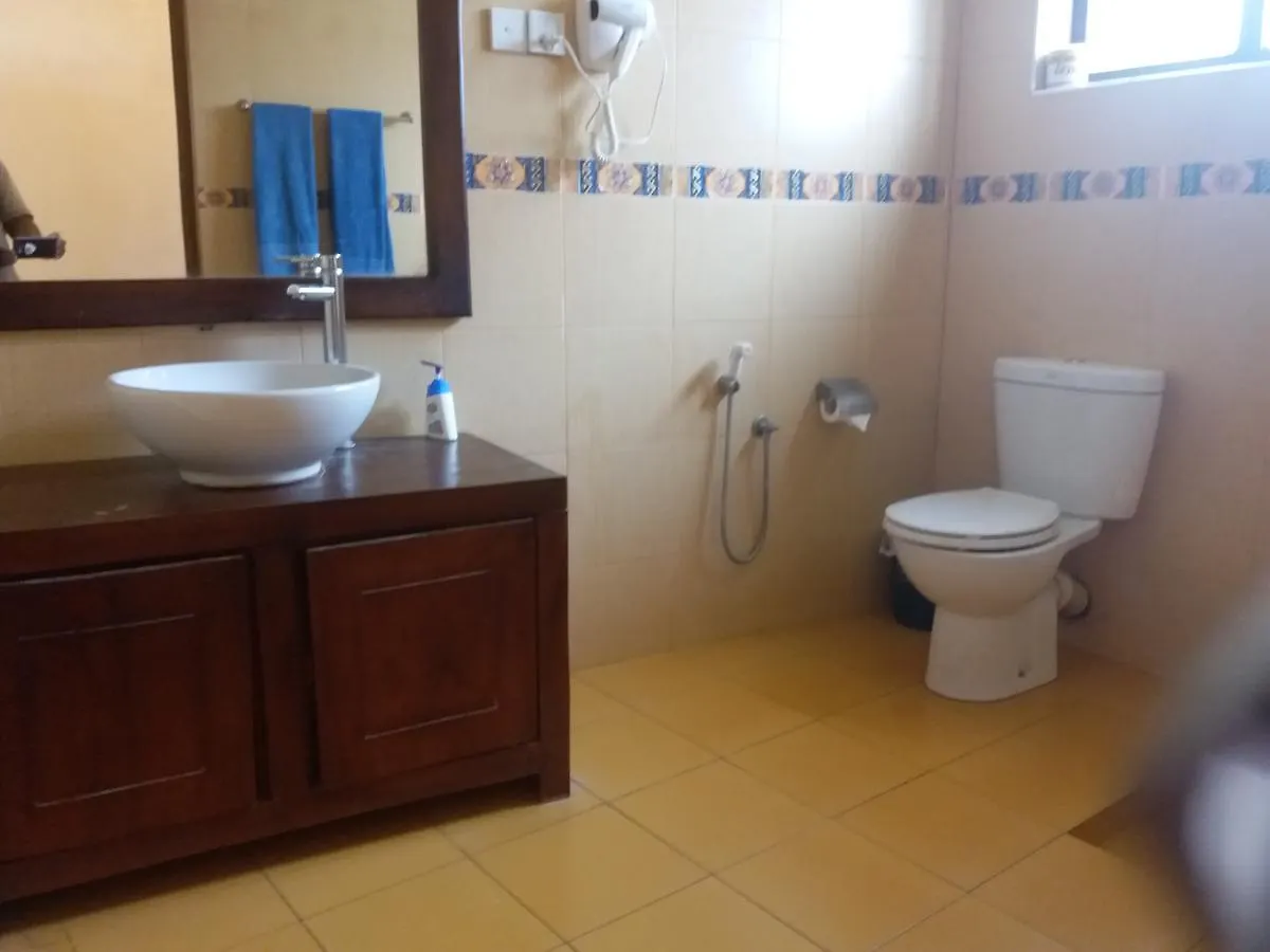 Marine Beach Hostel At Negombo Beach Near Airport